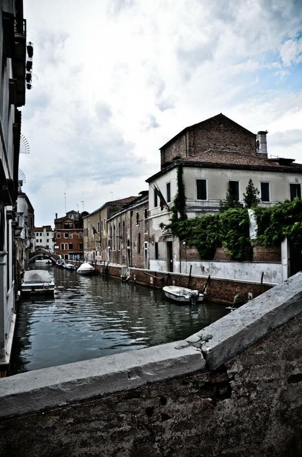 Appartamento Grazioso E Centrale Venedig Exterior foto